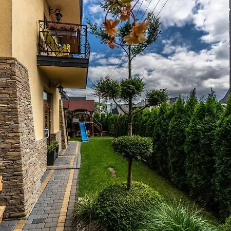 فندق مبيت وإفطار Dunajecki Dworek 3*