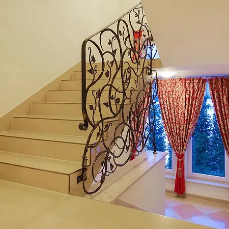 فندق مبيت وإفطار Dunajecki Dworek زاكوباني