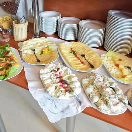 Dunajecki Dworek فندق مبيت وإفطار