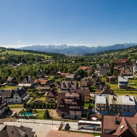 Dunajecki Dworek فندق مبيت وإفطار