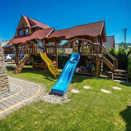 Dunajecki Dworek فندق مبيت وإفطار 3*