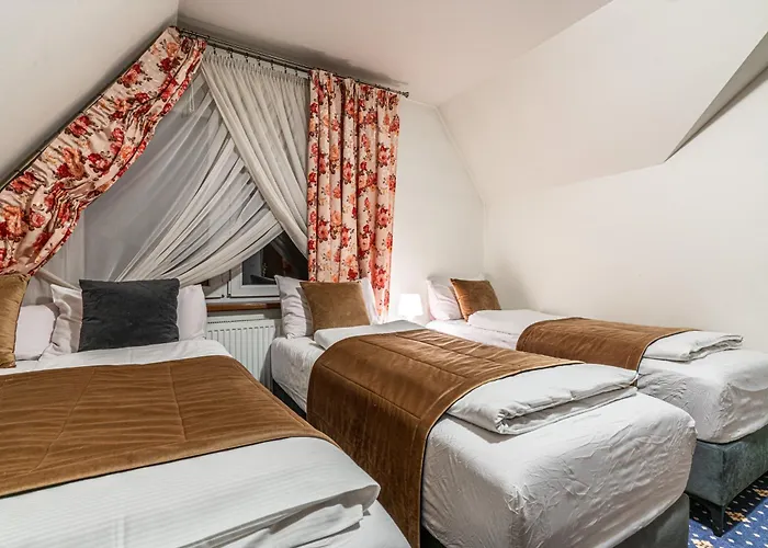 Bed & Breakfast Dunajecki Dworek 3*