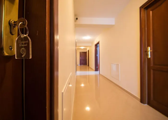 Dunajecki Dworek 3* זקופאנה